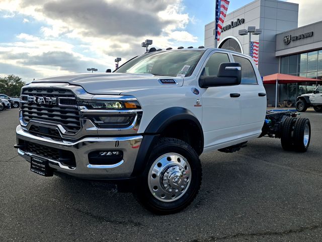 2026 Ram 5500 Tradesman photo 3