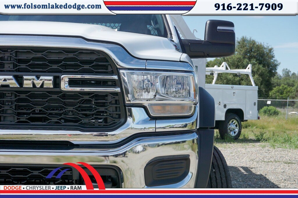 New 2024 Ram 5500 Chassis Cab 5500 TRADESMAN CHASSIS CREW CAB 4X4 84' CA Pickup