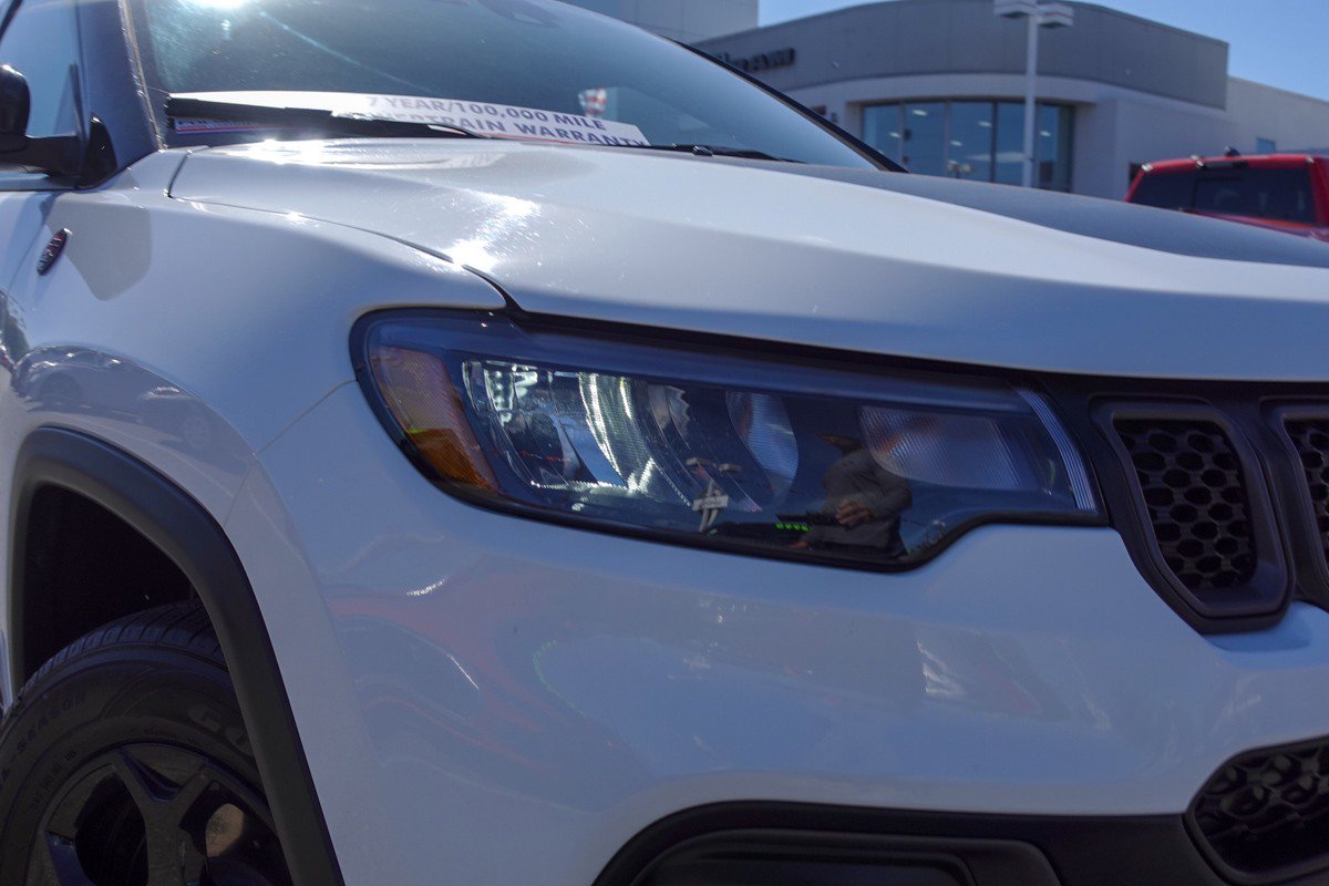 2023 Jeep Compass Trailhawk photo 3
