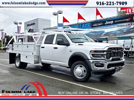2026 Ram 5500 Chassis Cab TRADESMAN  CREW  4X4 84' CA Pickup