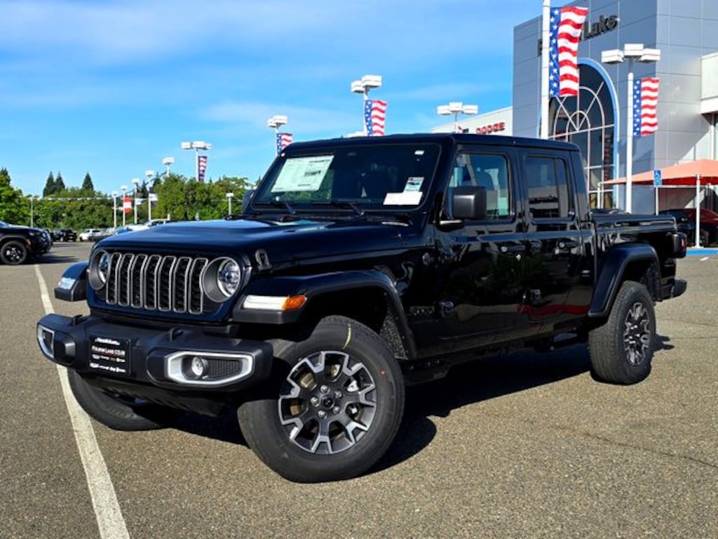 New 2026 Jeep Gladiator SAHARA 4X4 Pickup