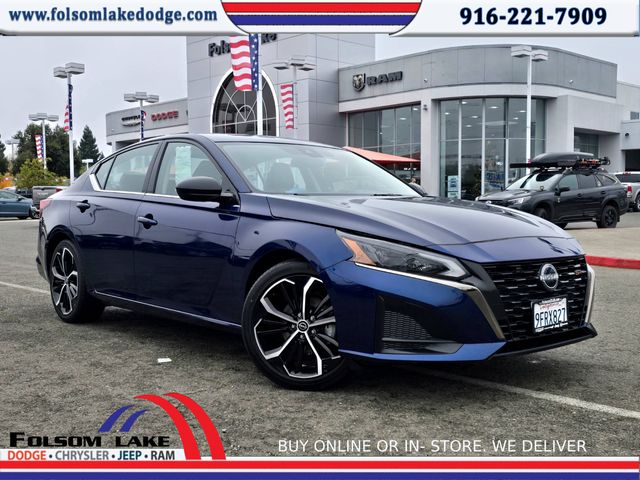 2023 Nissan Altima SR