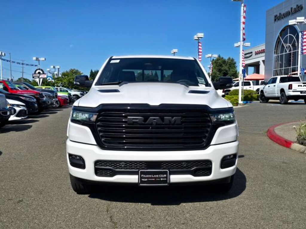 New 2026 Ram 1500 LARAMIE CREW CAB 4X4 5'7 BOX Pickup
