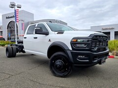 2026 Ram 5500 Chassis Cab TRADESMAN  CREW  4X4 84' CA Pickup