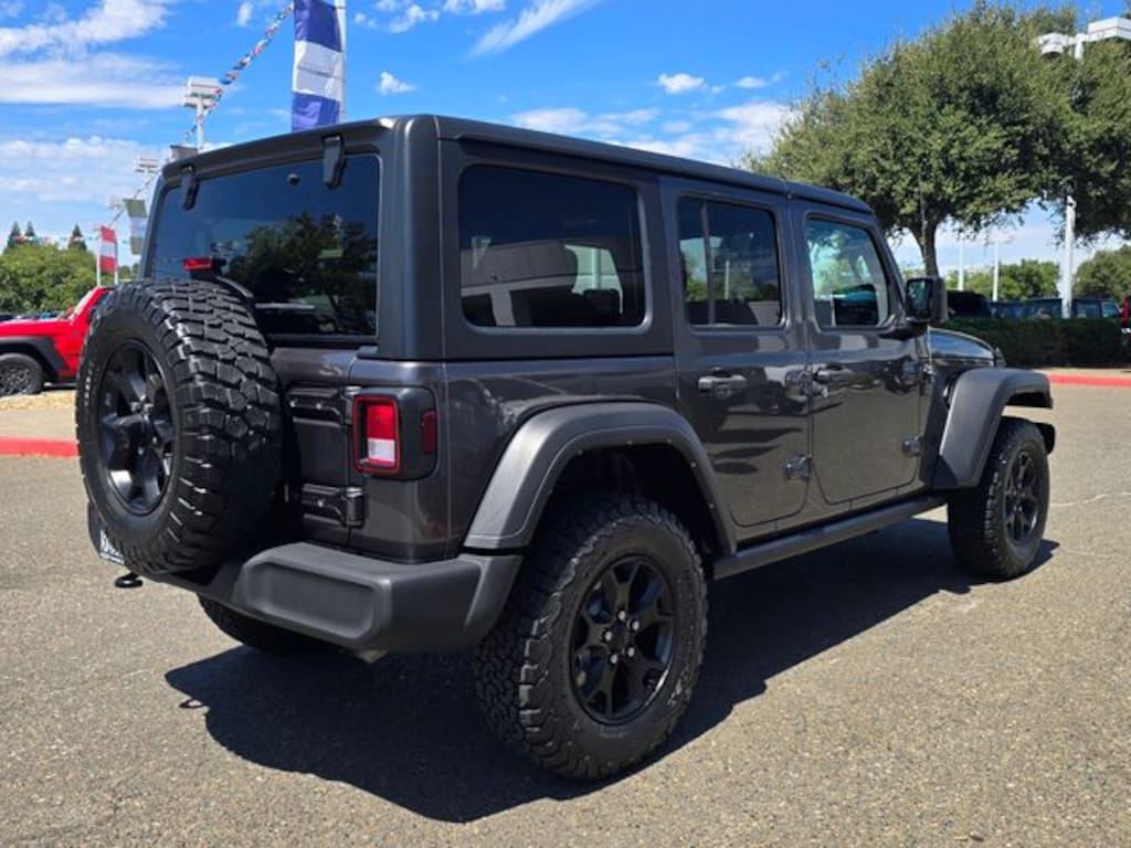 Used 2022 Jeep Wrangler Unlimited Willys SUV