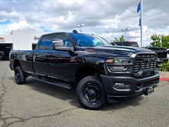 2025 Ram 2500 TRADESMAN CREW CAB 4X4 8' BOX Pickup