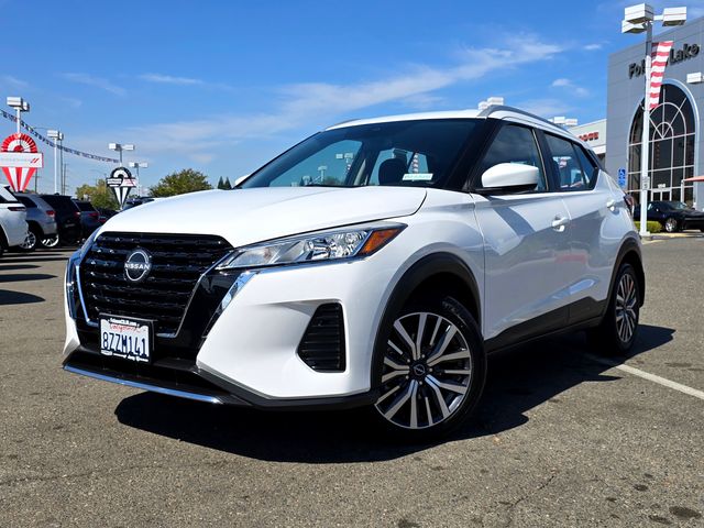 2022 Nissan Kicks SV photo 3
