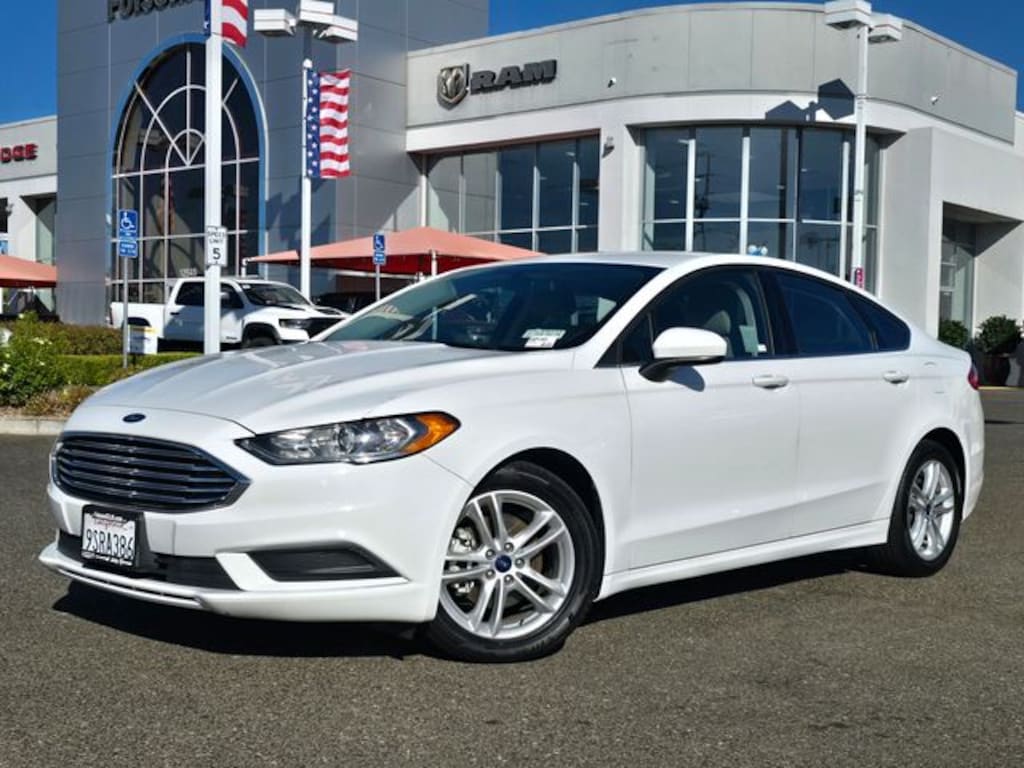 Used 2018 Ford Fusion SE Sedan