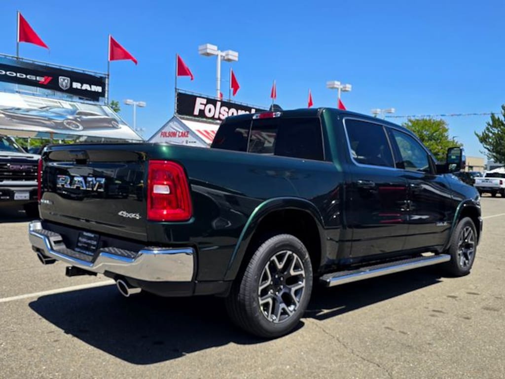 New 2026 Ram 1500 LARAMIE CREW CAB 4X4 5'7 BOX Pickup