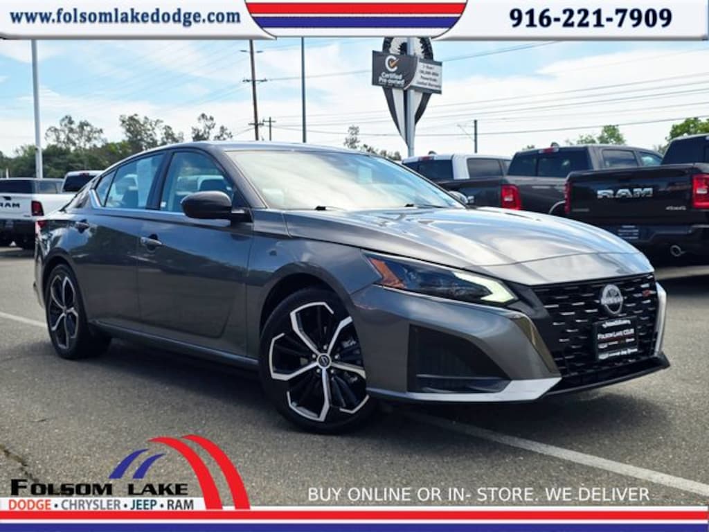Used 2025 Nissan Altima 2.5 SR Sedan