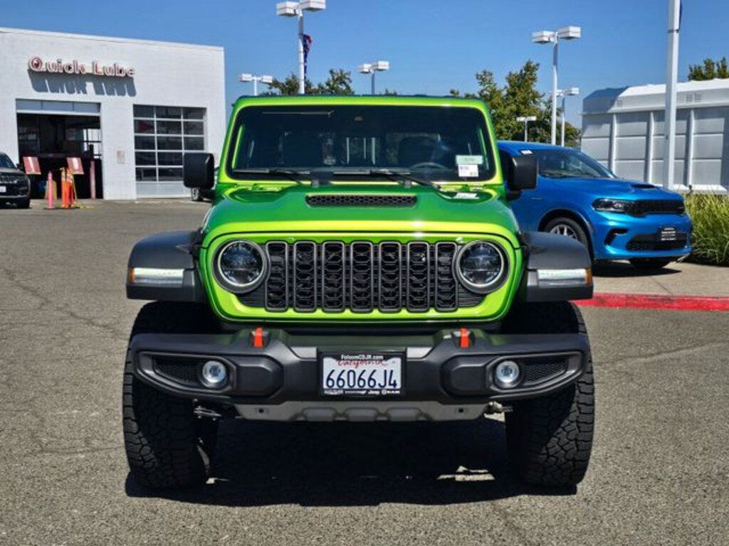 Certified 2025 Jeep Gladiator Mojave Truck