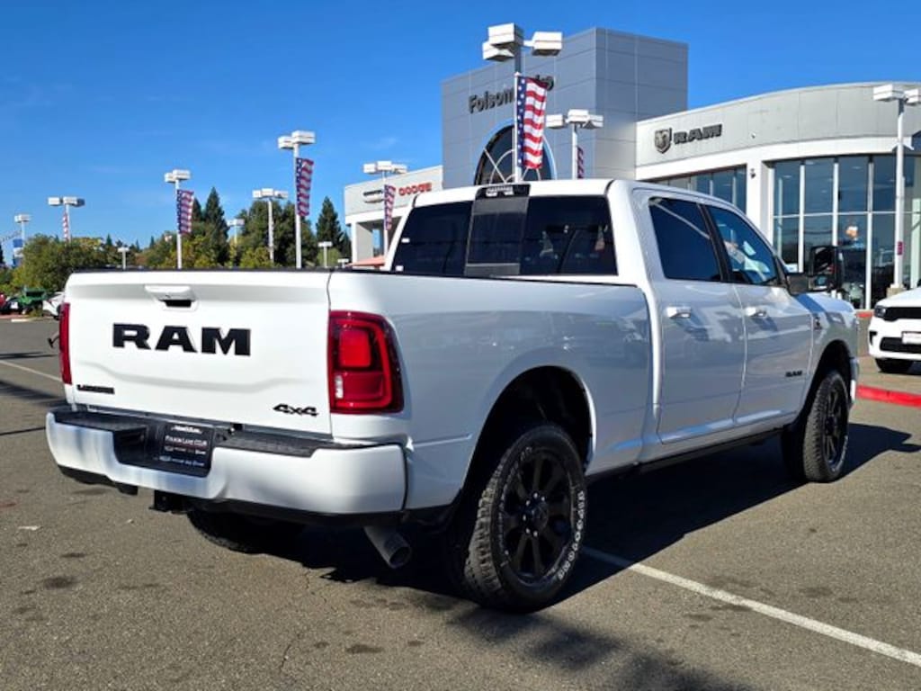 New 2026 Ram 2500 LARAMIE CREW CAB 4X4 6'4 BOX Pickup