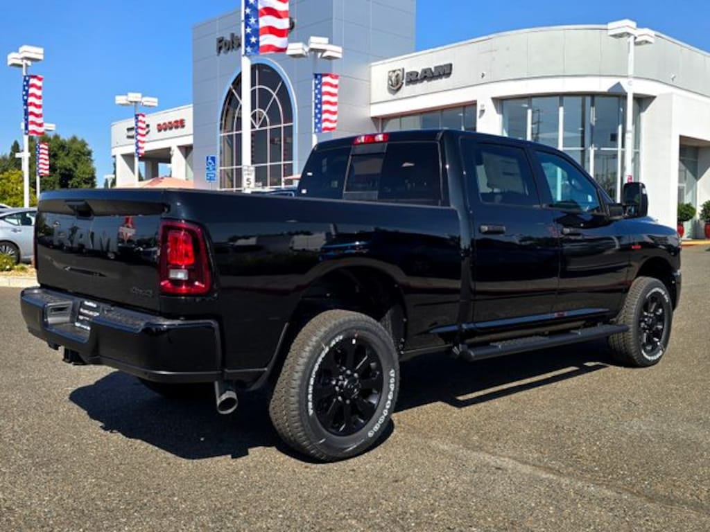 New 2026 Ram 2500 BLACK EXPRESS CREW CAB 4X4 6'4 BOX Pickup
