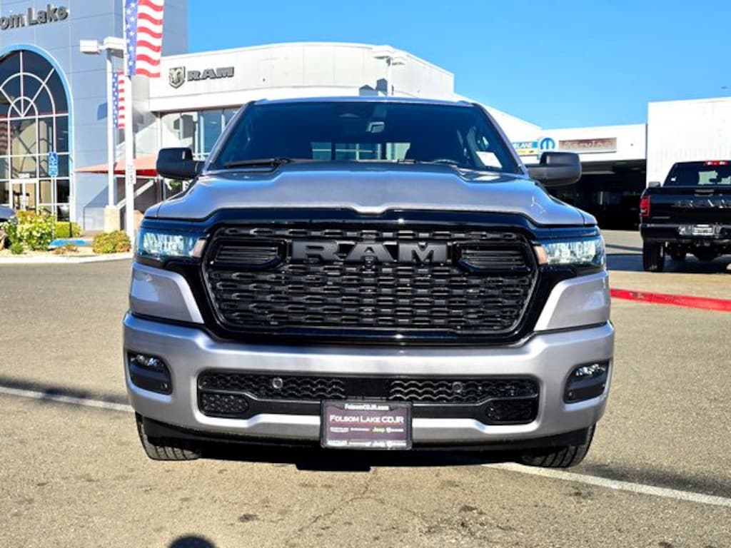 New 2025 Ram 1500 TRADESMAN CREW CAB 4X4 5'7 BOX Pickup