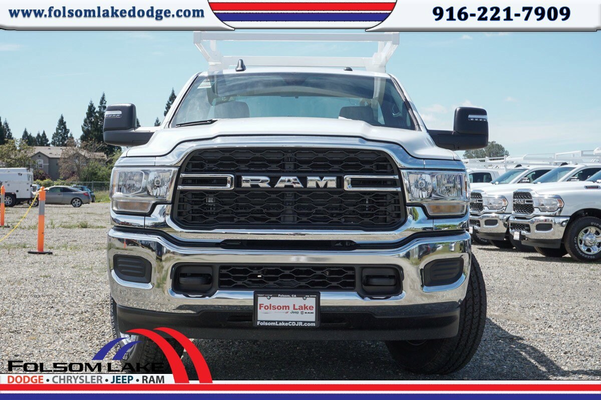 2024 Ram 2500 Tradesman photo 2