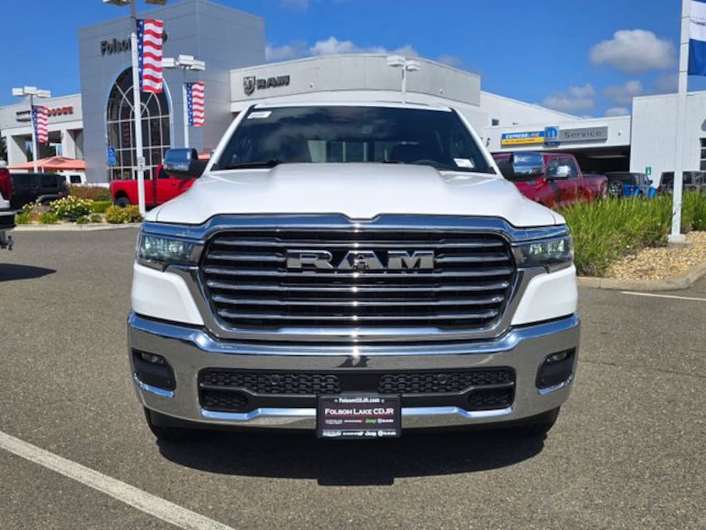 New 2026 Ram 1500 LARAMIE CREW CAB 4X4 5'7 BOX Pickup