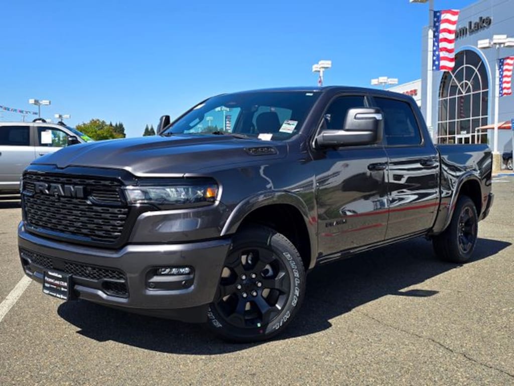 New 2026 Ram 1500 BIG HORN CREW CAB 4X4 5'7 BOX Pickup