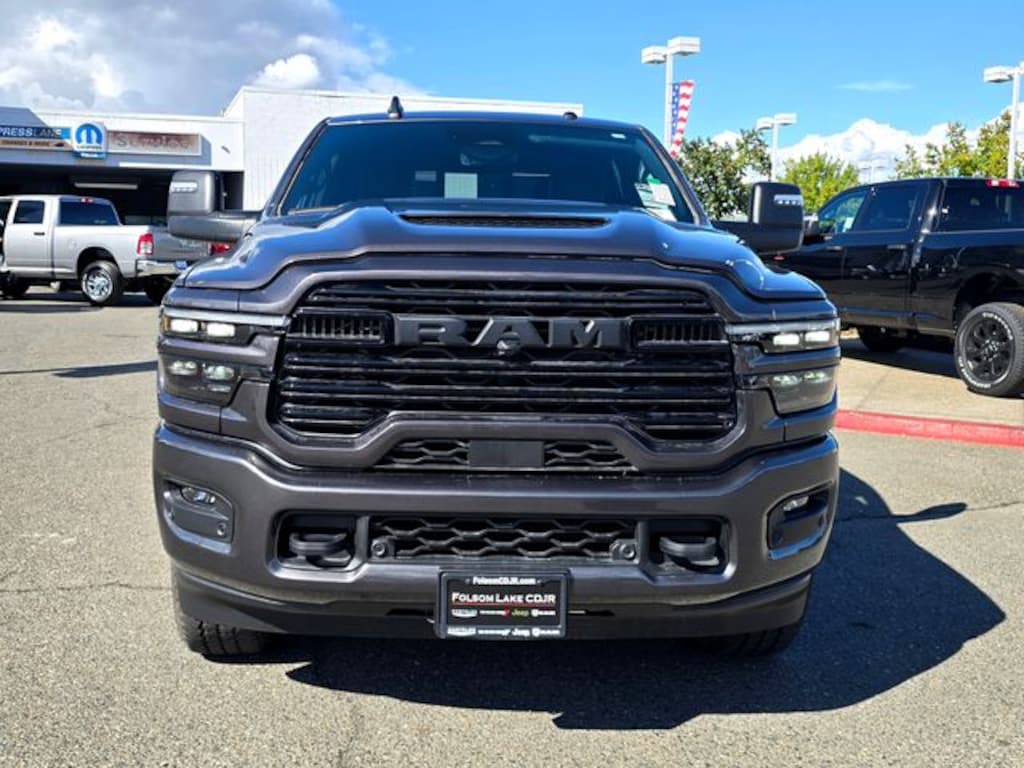 New 2026 Ram 2500 LARAMIE CREW CAB 4X4 8' BOX Pickup