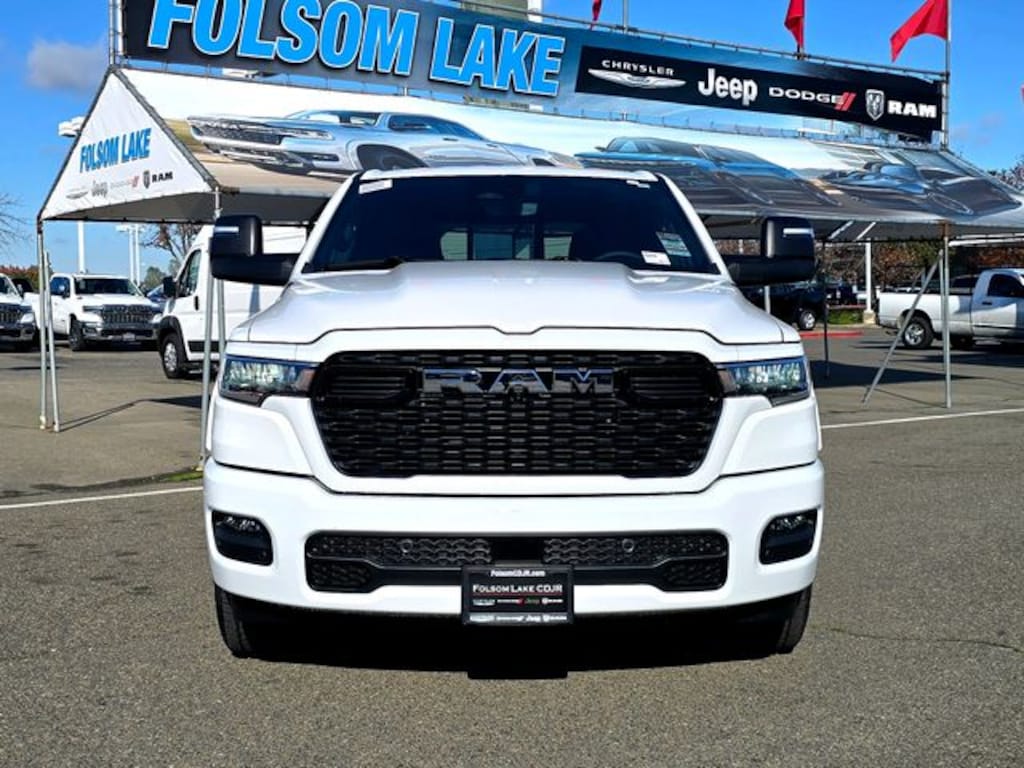 New 2026 Ram 1500 BIG HORN CREW CAB 4X4 5'7 BOX Pickup