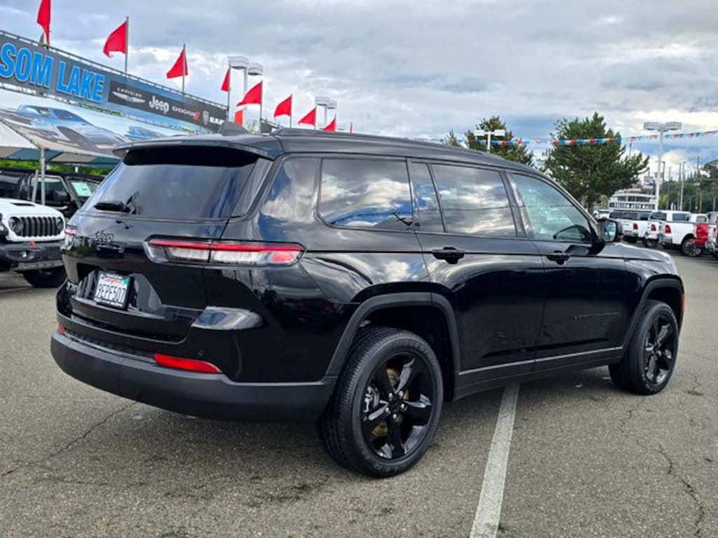 Certified 2023 Jeep Grand Cherokee L Altitude SUV