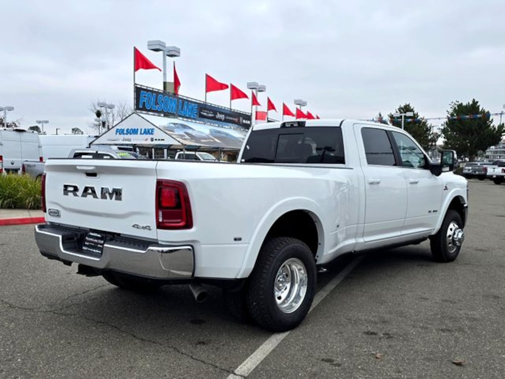 New 2026 Ram 3500 LIMITED LONGHORN CREW CAB 4X4 8' BOX Pickup