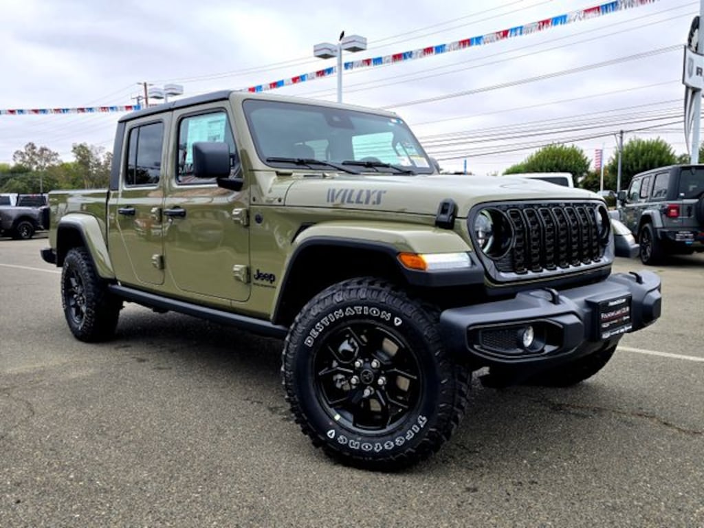 New 2025 Jeep Gladiator WILLYS 4X4 Pickup