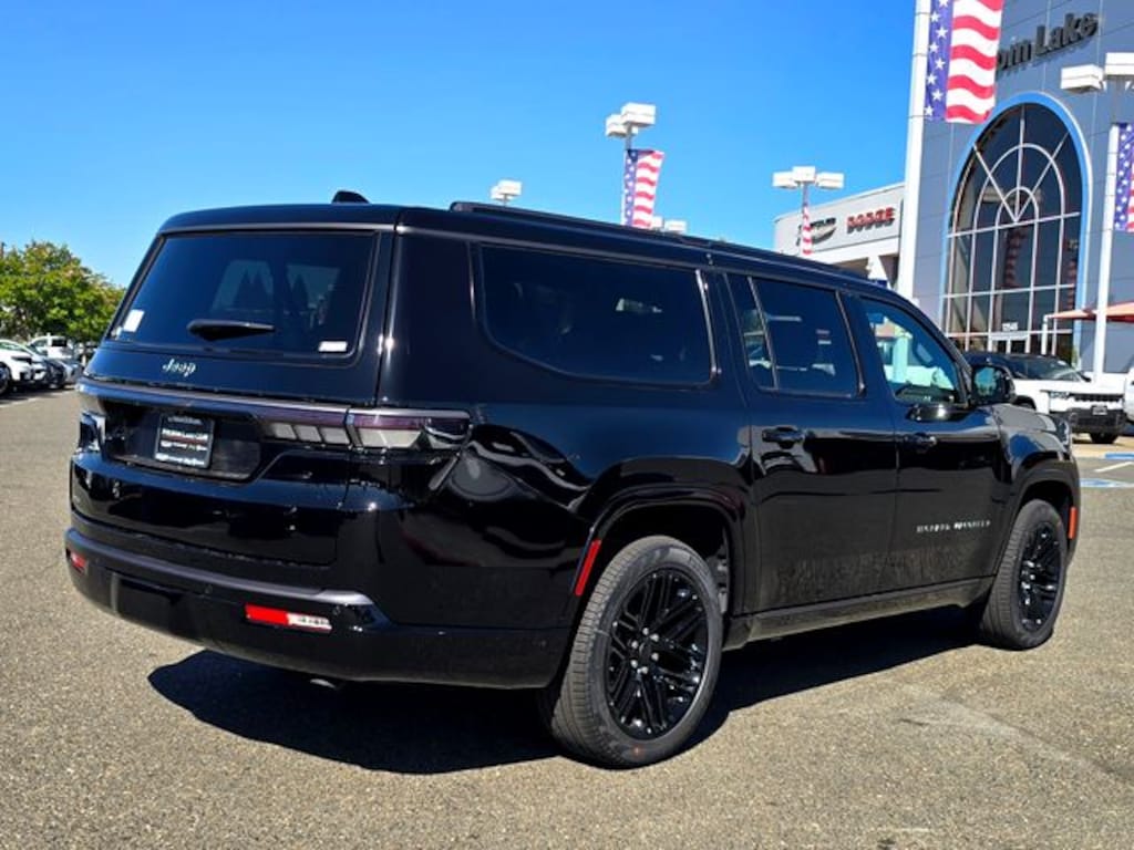 New 2026 Jeep Grand Wagoneer L LIMITED RESERVE 4X4 Sport Utility