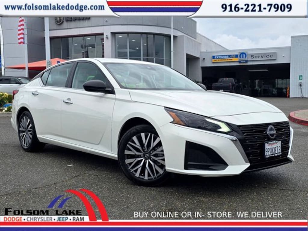 Used 2025 Nissan Altima 2.5 SV Sedan
