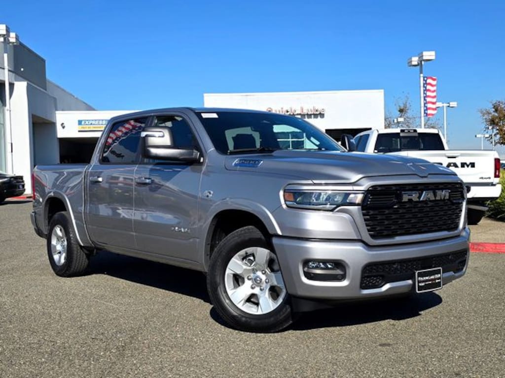 New 2026 Ram 1500 BIG HORN CREW CAB 4X4 5'7 BOX Pickup