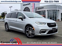 2026 Chrysler Pacifica PINNACLE Passenger Van