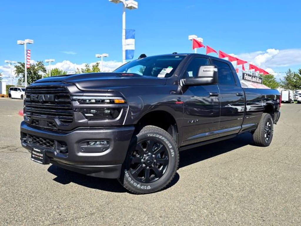 New 2026 Ram 2500 LARAMIE CREW CAB 4X4 8' BOX Pickup