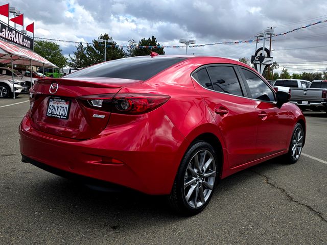 2018 Mazda Mazda3 Touring photo 4