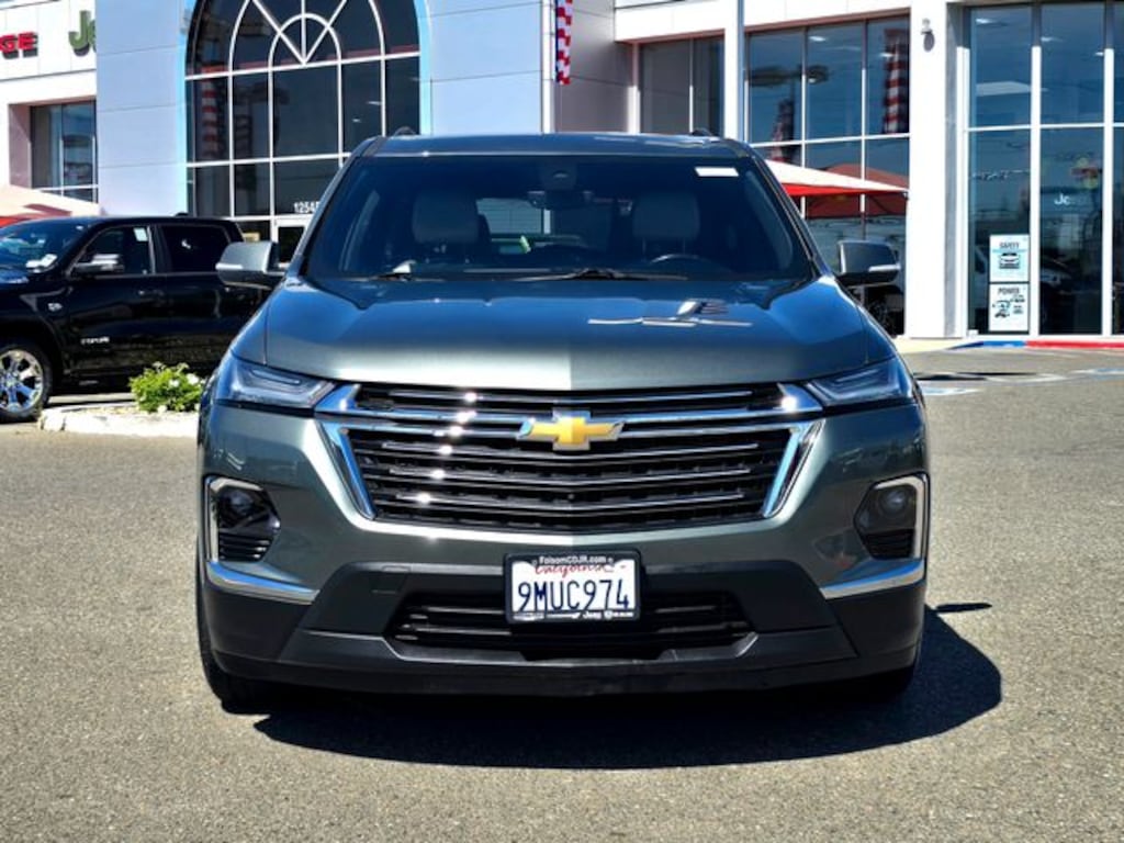 Used 2023 Chevrolet Traverse LT Leather SUV