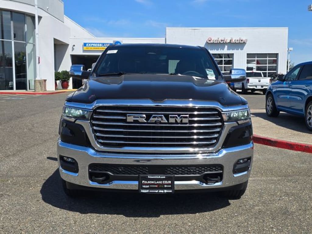 New 2026 Ram 1500 LARAMIE CREW CAB 4X4 5'7 BOX Pickup