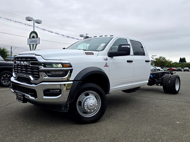 2026 Ram 5500 Tradesman photo 3