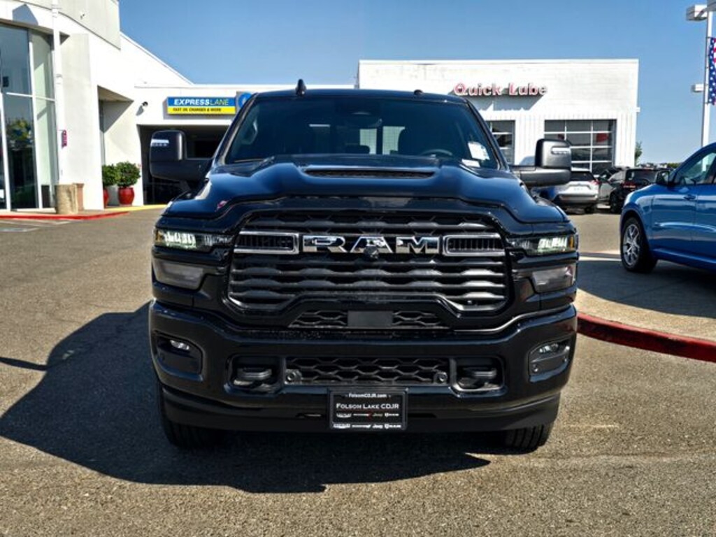 New 2026 Ram 2500 BIG HORN CREW CAB 4X4 6'4 BOX Pickup