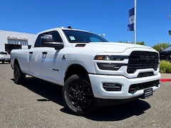 2025 Ram 3500 BIG HORN CREW CAB 4X4 8' BOX Pickup