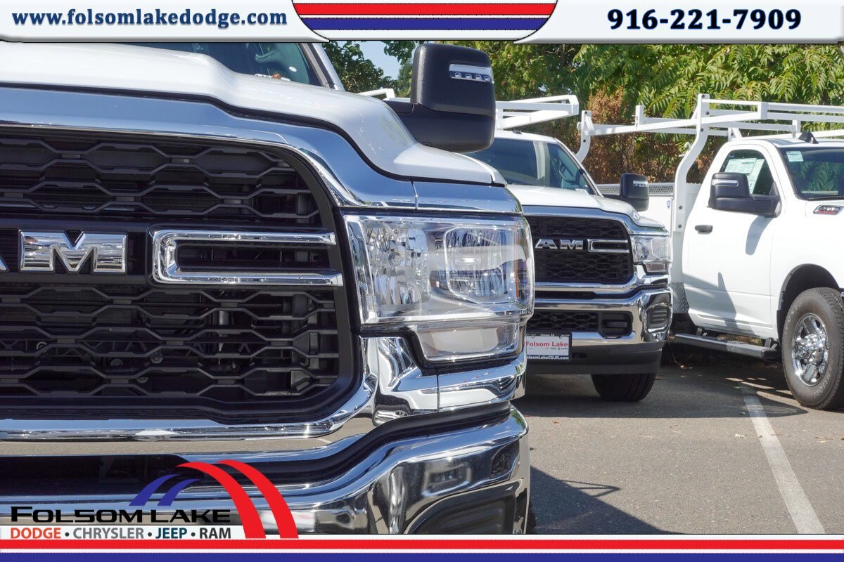 2024 Ram 2500 Tradesman photo 3