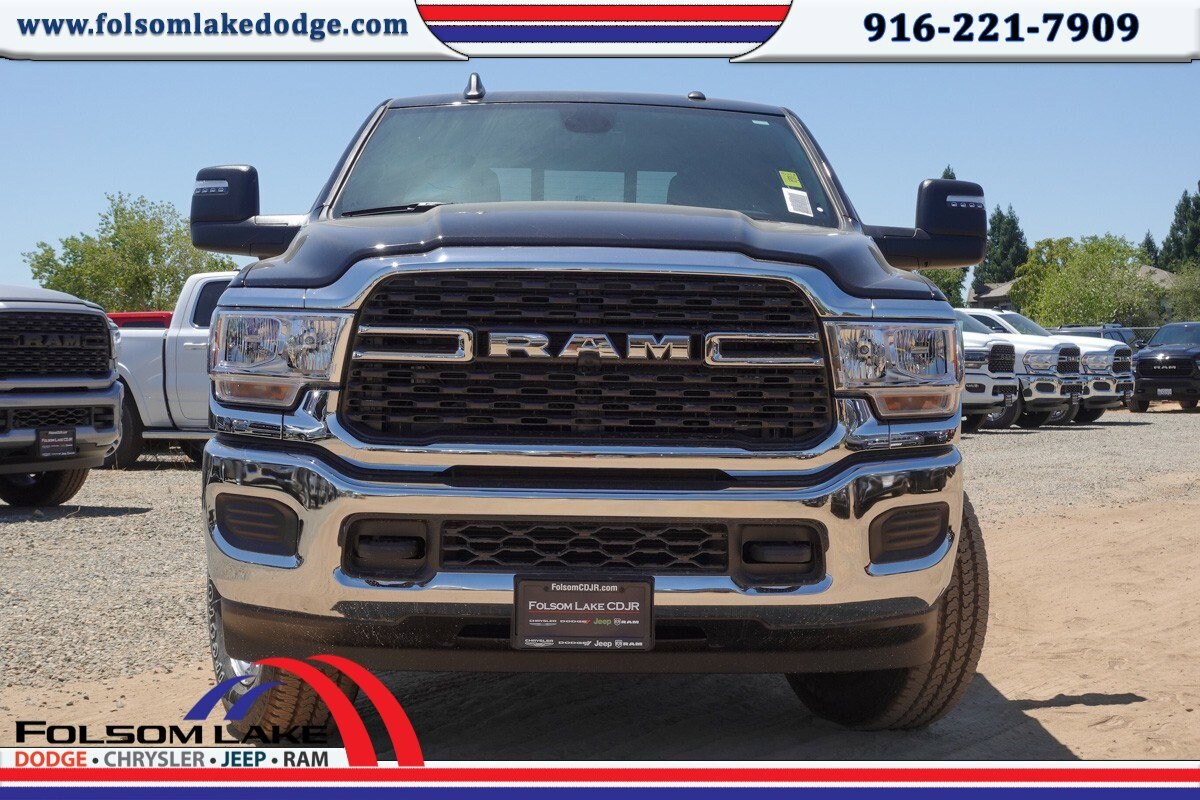 2024 Ram 2500 Tradesman photo 2