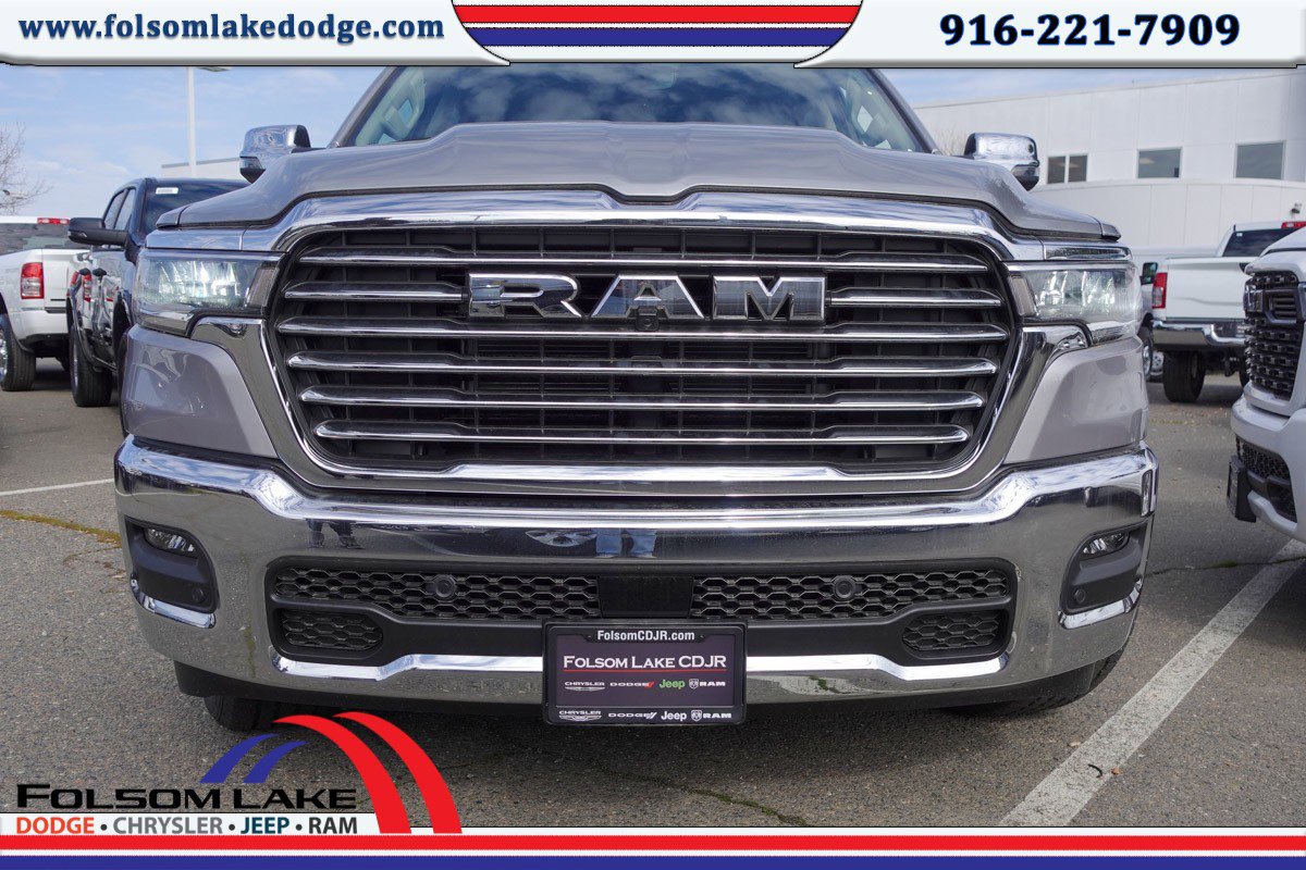 2025 Ram 1500 Laramie photo 2