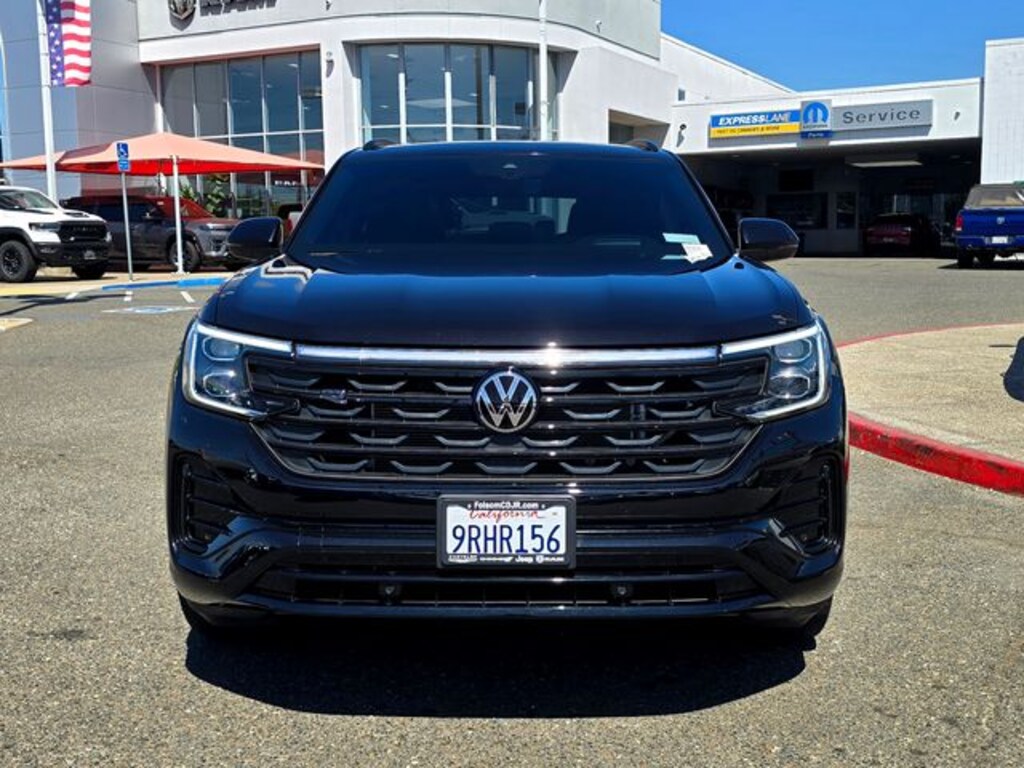 Used 2025 Volkswagen Atlas Cross Sport 2.0T SEL R-Line Black SUV