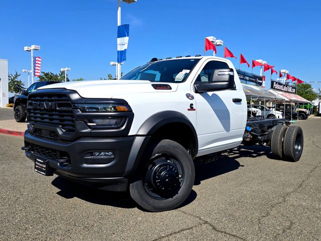 2026 Ram 5500 Tradesman photo 3