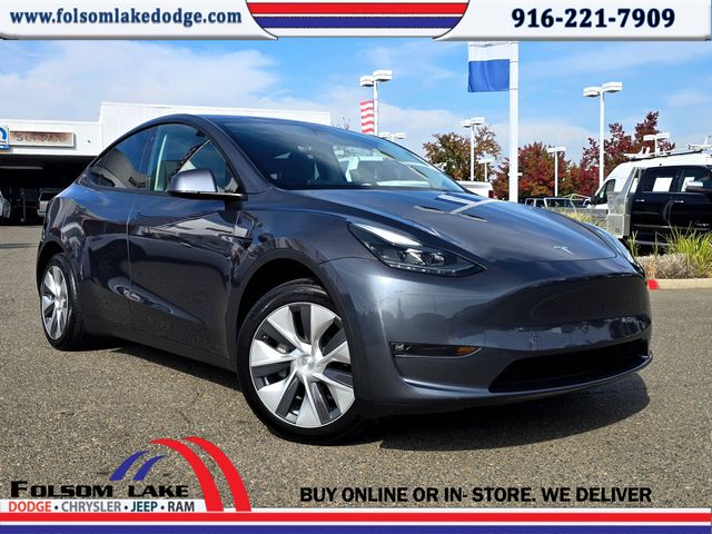 2023 Tesla Model Y Long Range's photo