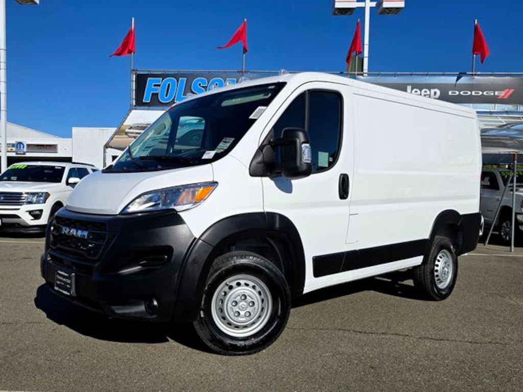New 2026 Ram ProMaster PROMASTER 1500 TRADESMAN CARGO VAN LOW ROOF 118' W Cargo Van