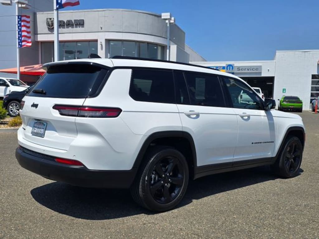 Certified 2023 Jeep Grand Cherokee L Altitude SUV