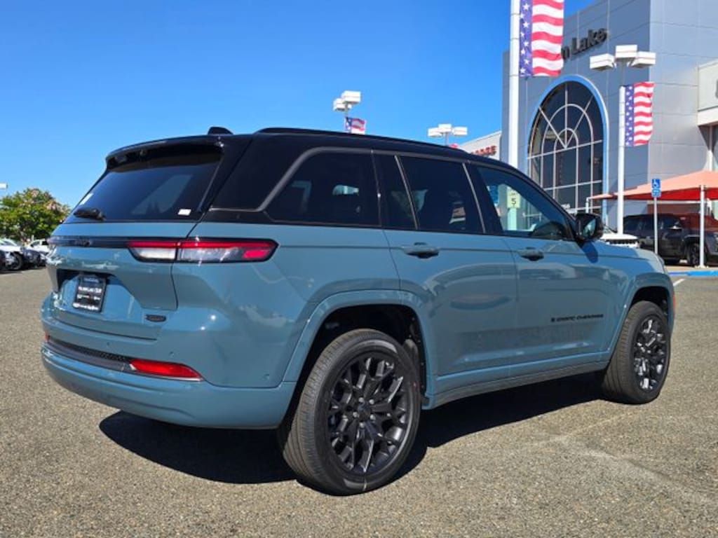 New 2026 Jeep Grand Cherokee SUMMIT 4X4 Sport Utility