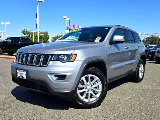 2021 Jeep Grand Cherokee Laredo X photo 2