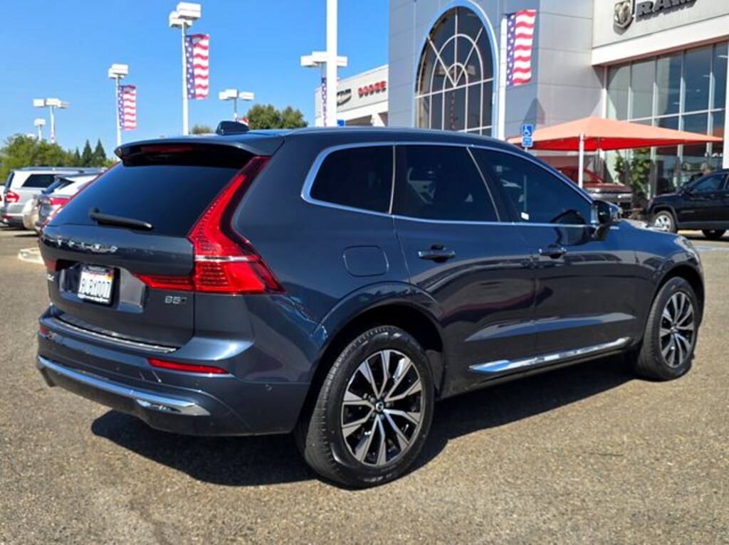 Used 2023 Volvo XC60 B5 Plus Bright Theme SUV