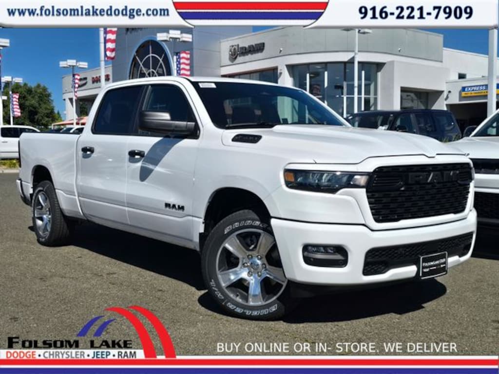 New 2026 Ram 1500 EXPRESS CREW CAB 4X4 6'4 BOX Pickup