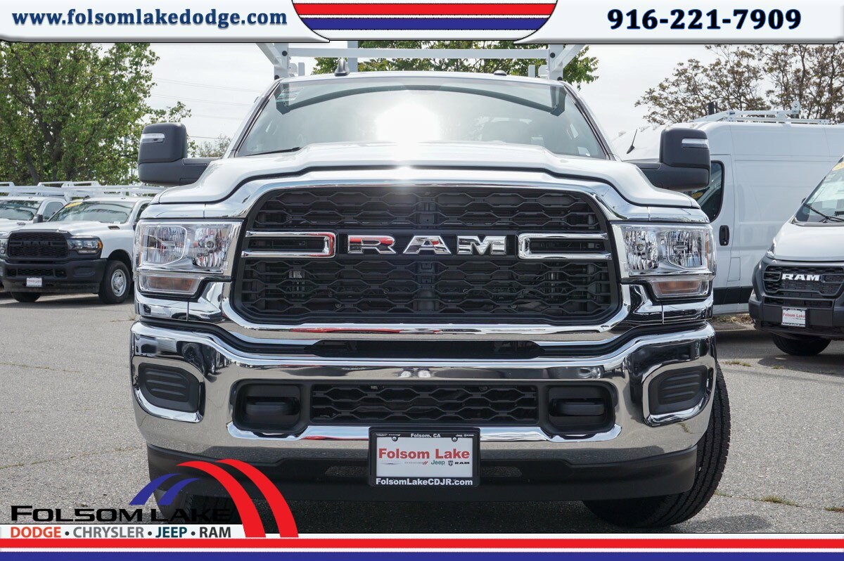 2024 Ram 2500 Tradesman photo 2